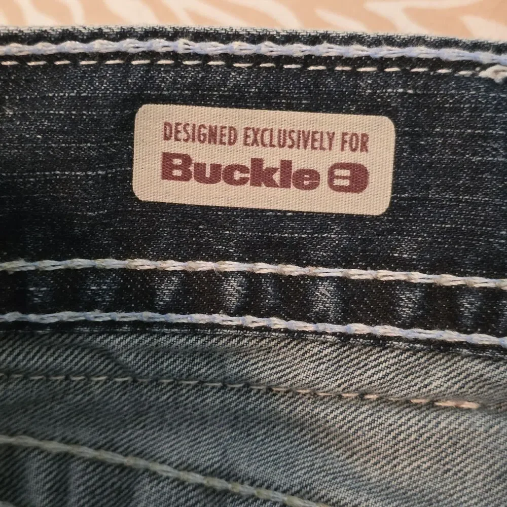 Big Star Pioneer Y2K Distressed Boot Cut Jeans 33L Buckle Exclusive